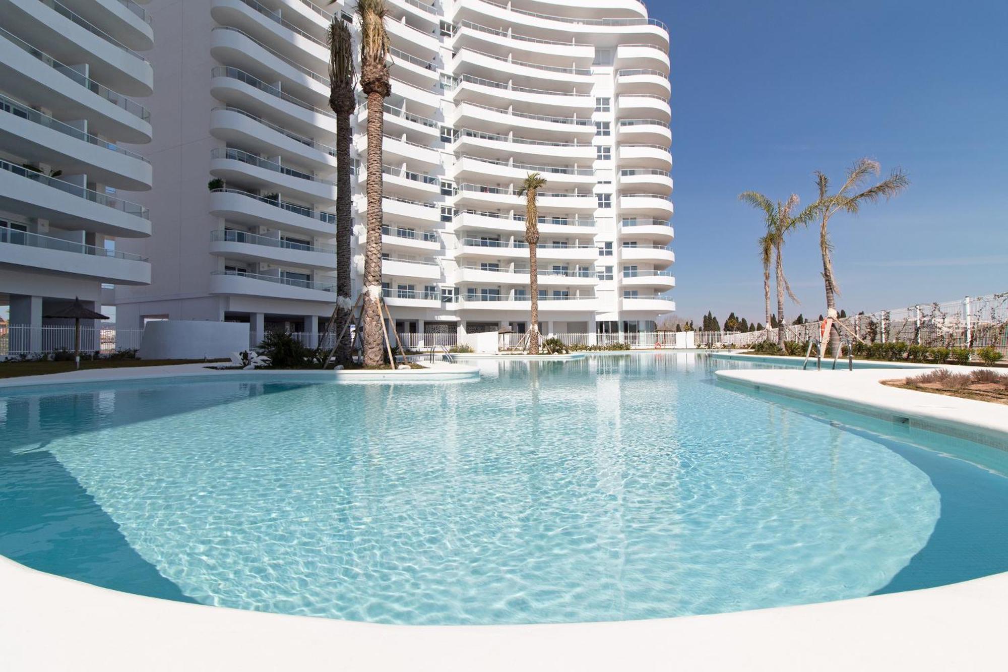 Global Properties, Apartamento Con Terraza Y Vistas Al Mar Y A La Montana 카넷드버렝구어 외부 사진