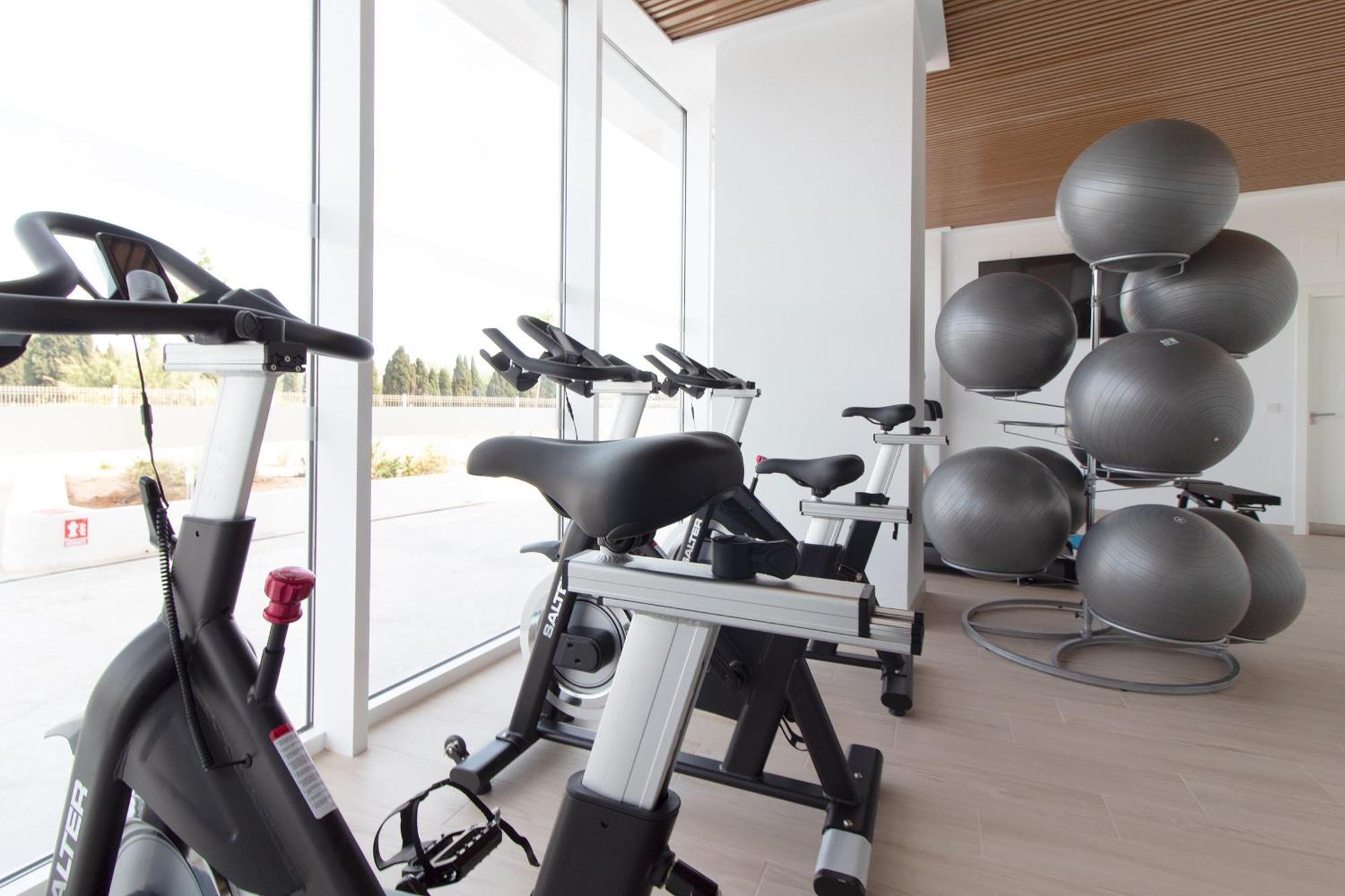 Global Properties, Apartamento Con Terraza Y Vistas Al Mar Y A La Montana 카넷드버렝구어 외부 사진