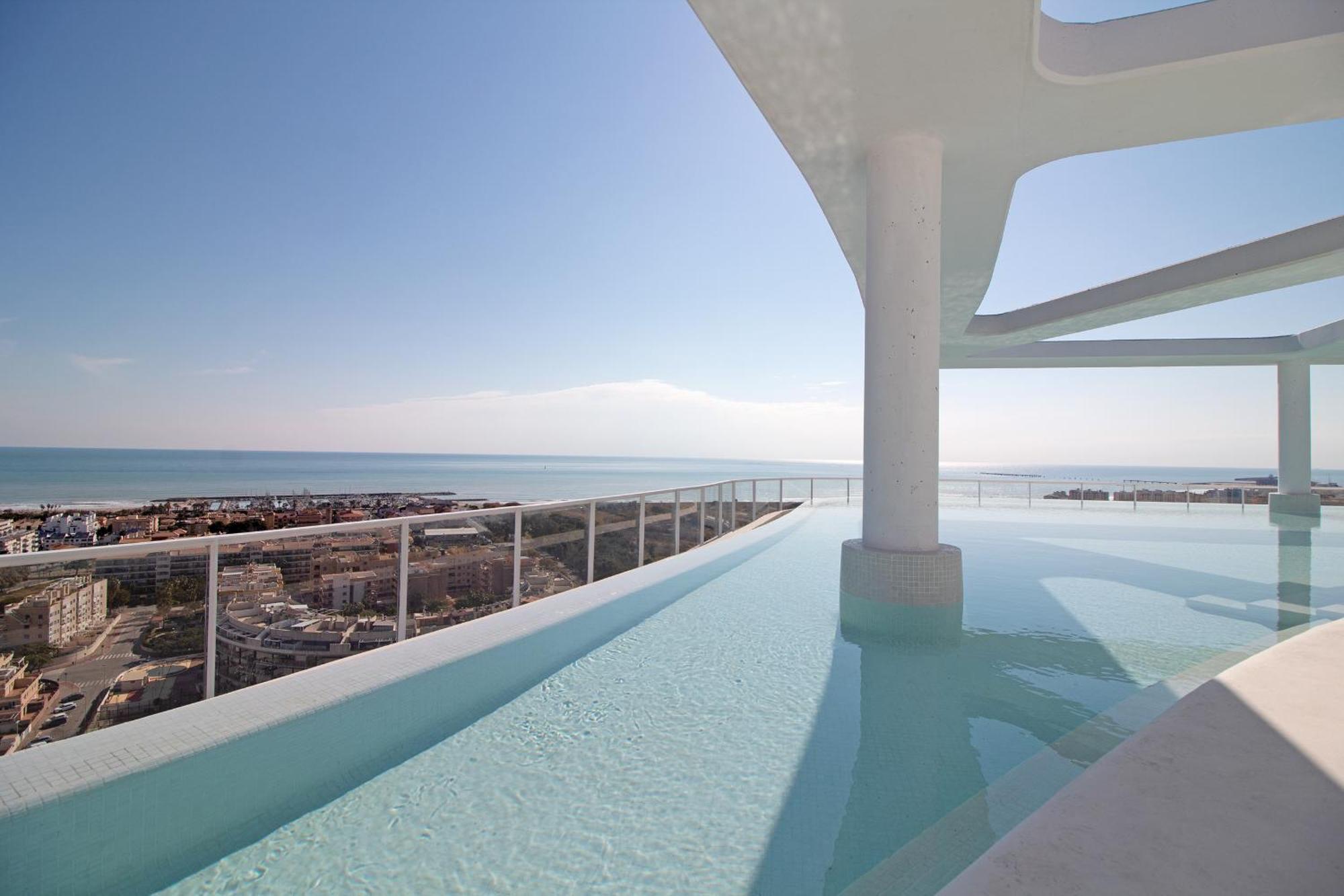 Global Properties, Apartamento Con Terraza Y Vistas Al Mar Y A La Montana 카넷드버렝구어 외부 사진
