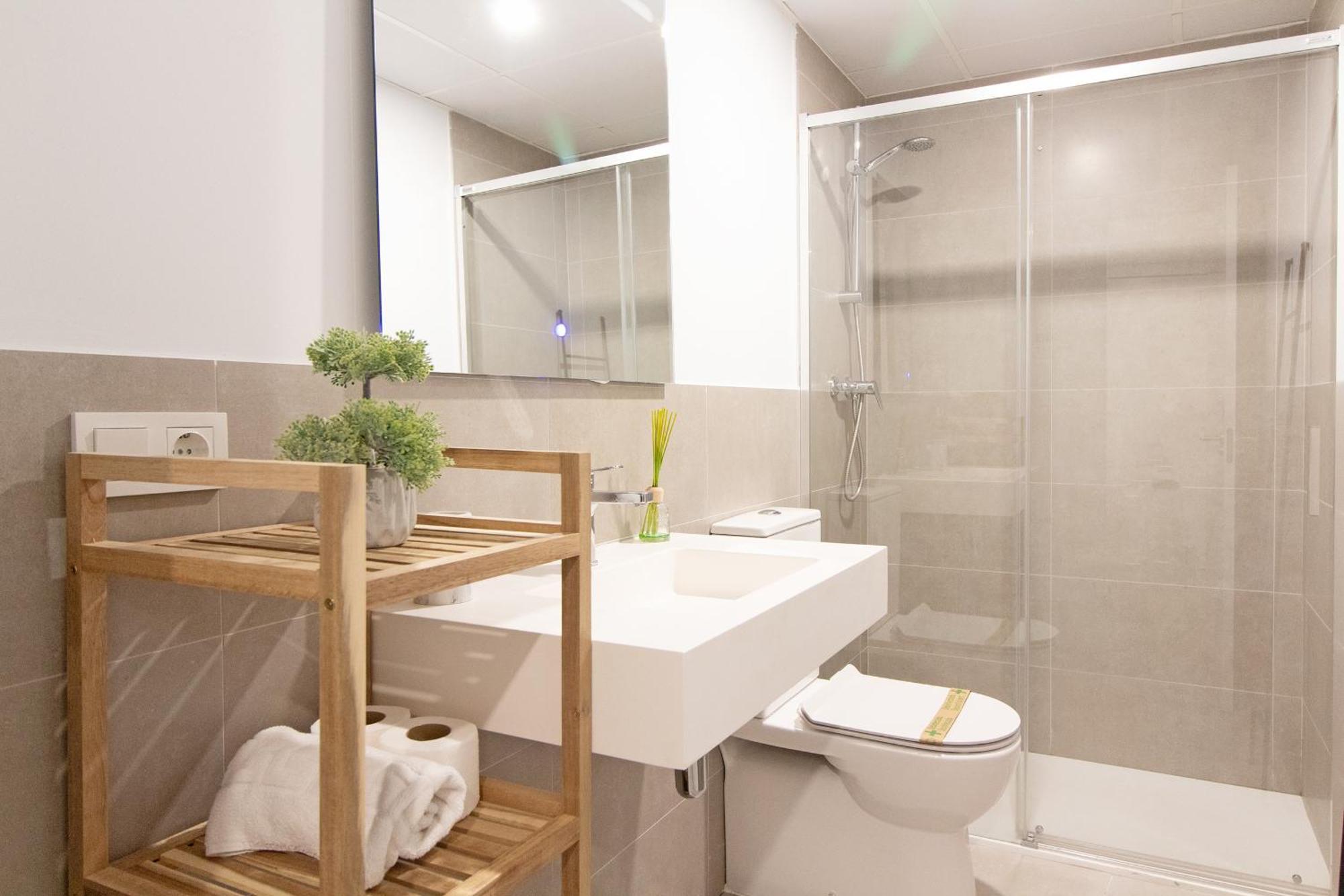 Global Properties, Apartamento Con Terraza Y Vistas Al Mar Y A La Montana 카넷드버렝구어 외부 사진