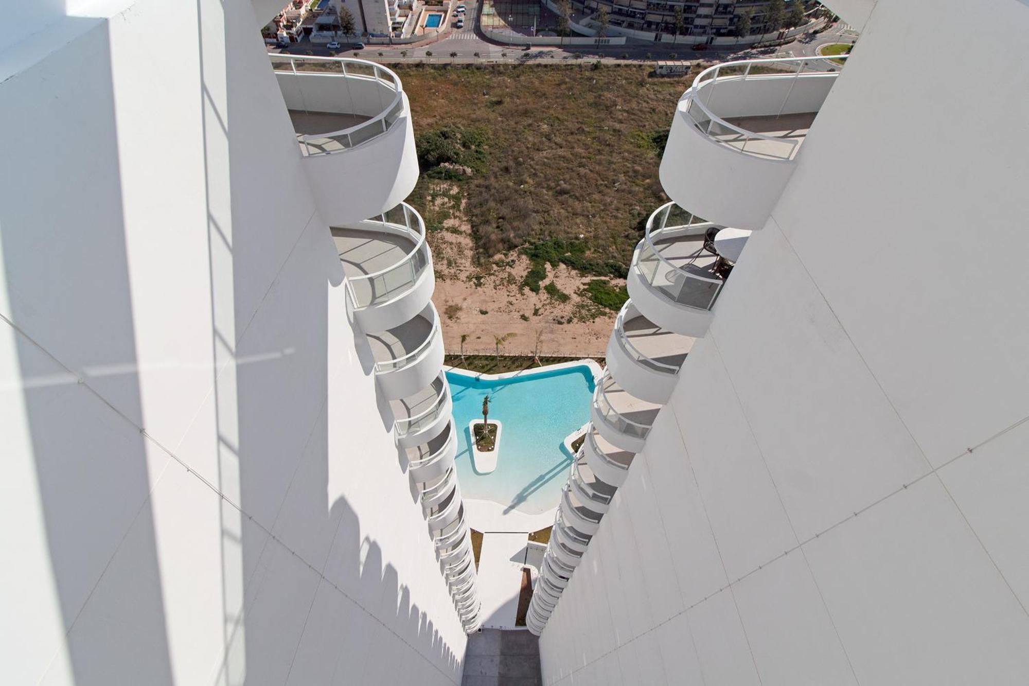Global Properties, Apartamento Con Terraza Y Vistas Al Mar Y A La Montana 카넷드버렝구어 외부 사진
