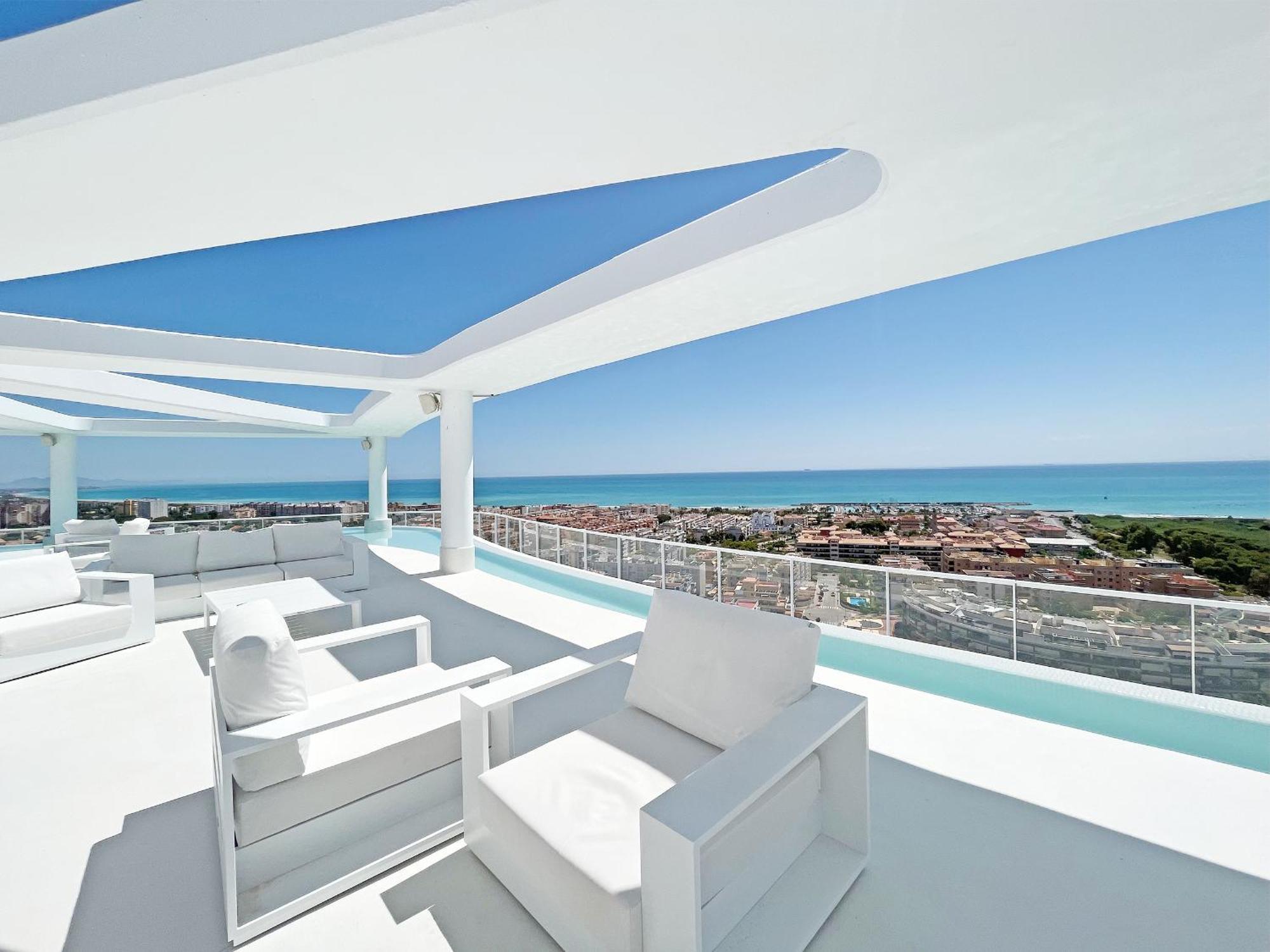 Global Properties, Apartamento Con Terraza Y Vistas Al Mar Y A La Montana 카넷드버렝구어 외부 사진